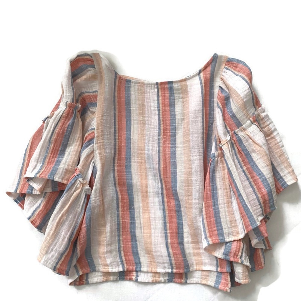 AE Flowy Top